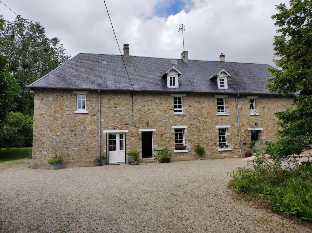 La Maison Des Tilleuls Saint-Germain-Sur-Seves Exterior photo